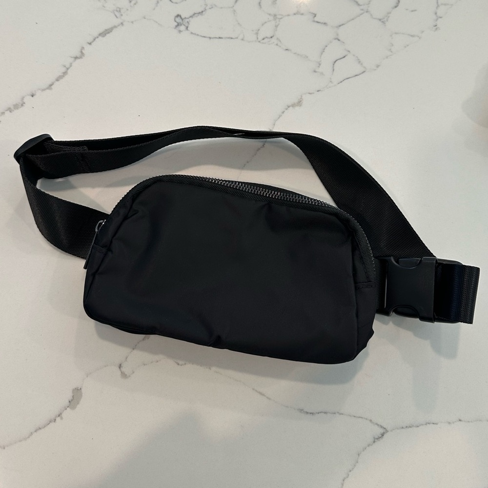 Black Belt Bag NEW